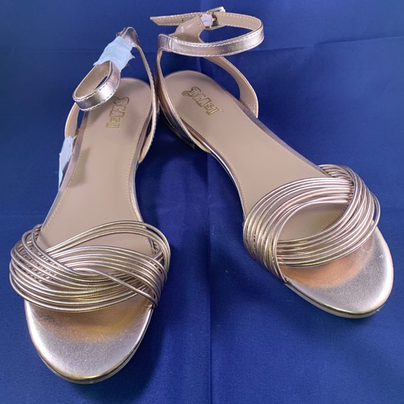Brash Shoes - Brash Gold Flat Sandals Size 9